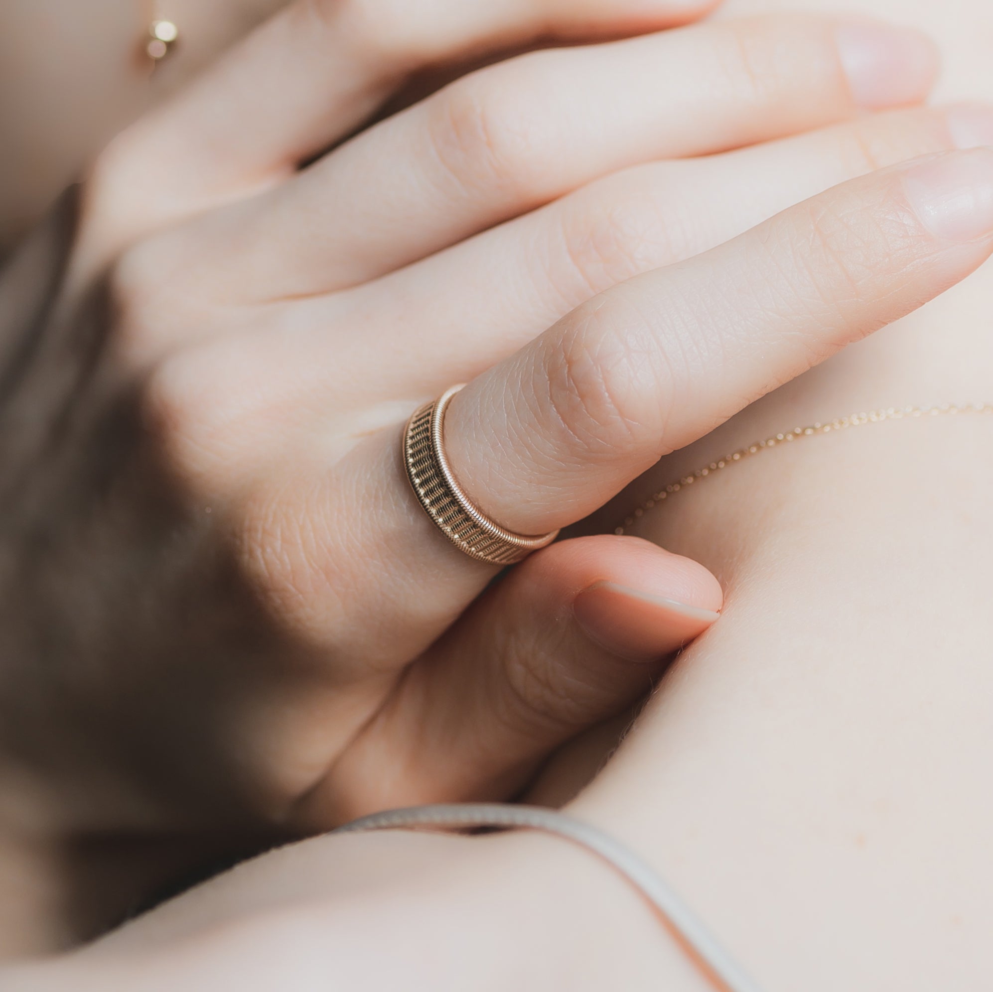 【お値下げ】APARTRY グログランリボンリング Grosgrain Ribbon Ring – APARTRY